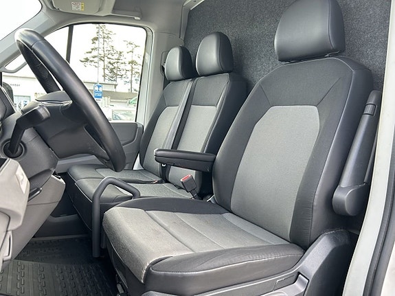 Volkswagen Crafter 35 13 of 21