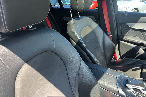 Mercedes-Benz GLC220 d 14 of 27