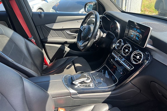 Mercedes-Benz GLC220 d 13 of 27