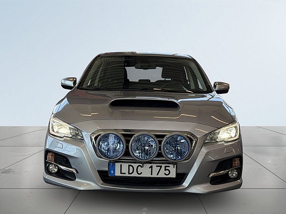 Subaru Levorg 2 of 5