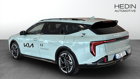 Kia K4 3 of 5