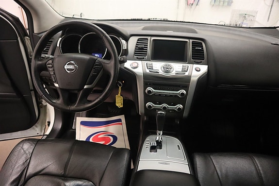 Nissan Murano 16 of 19