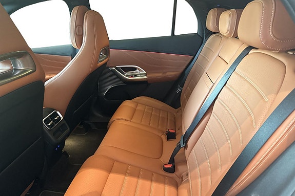 Mercedes-Benz GLC400 9 of 20