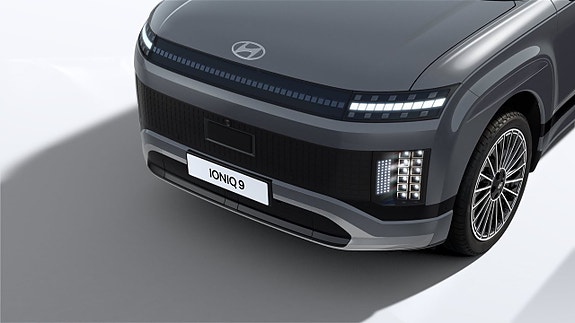 Hyundai Ioniq 9 2 of 14