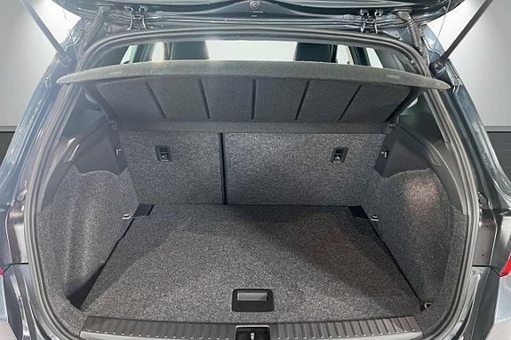 Seat Arona 17 of 24