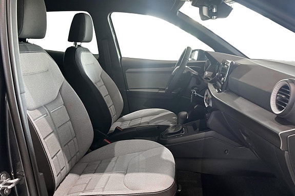 Seat Arona 14 of 24