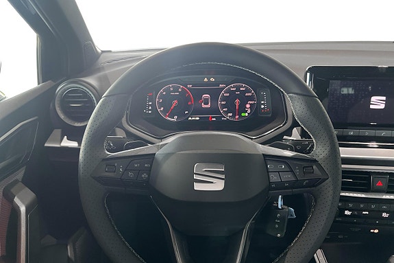 Seat Arona 12 of 24