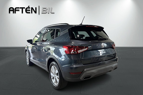 Seat Arona 8 of 24