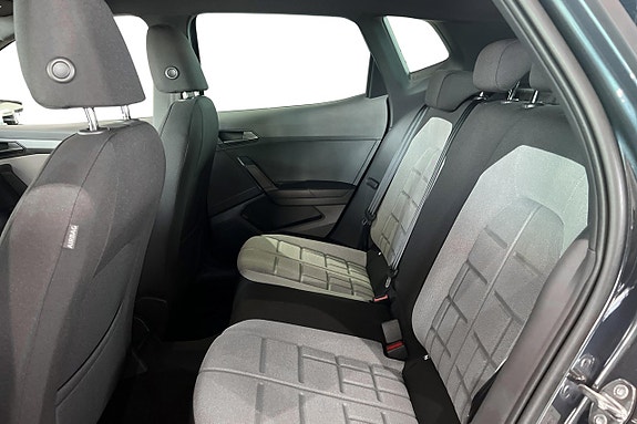 Seat Arona 16 of 24
