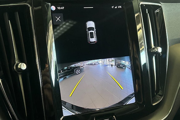 Volvo XC60 18 of 27