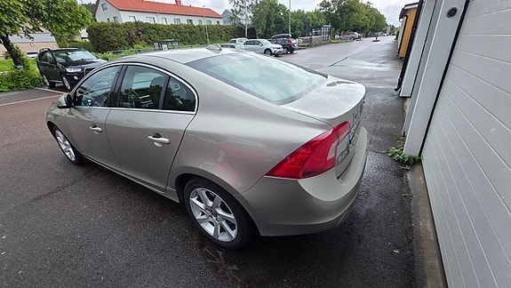 Volvo S60 5 of 5