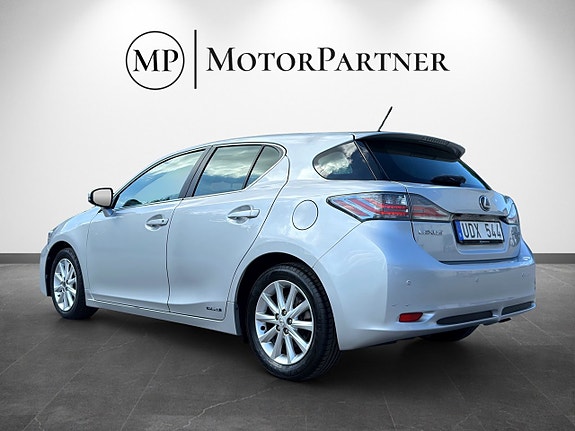 Lexus CT200h 5 of 15
