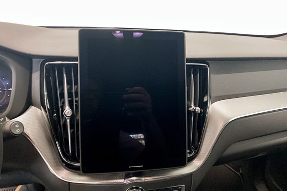 Volvo XC60 6 of 15
