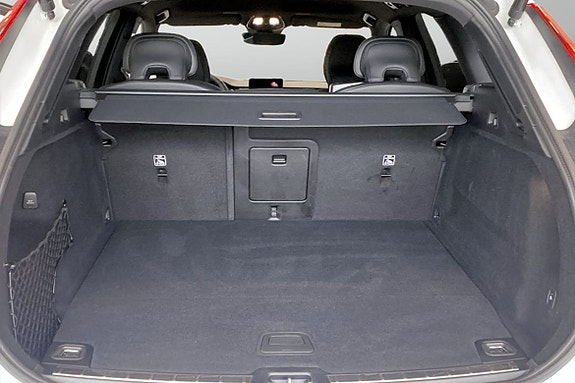 Volvo XC60 9 of 15