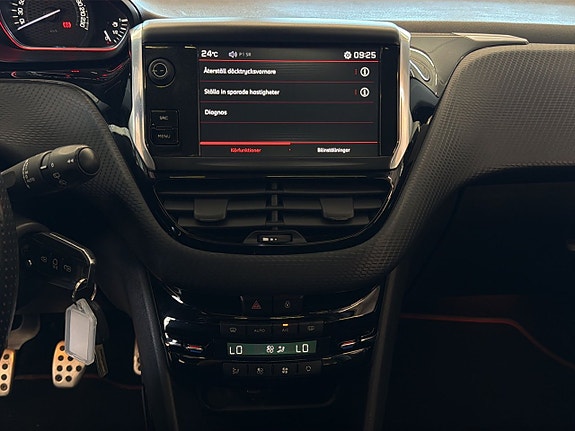 Peugeot 2008 22 of 26