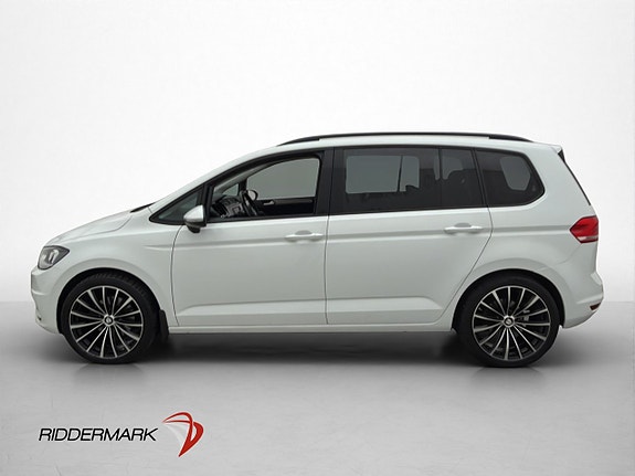 Volkswagen Touran 5 of 5
