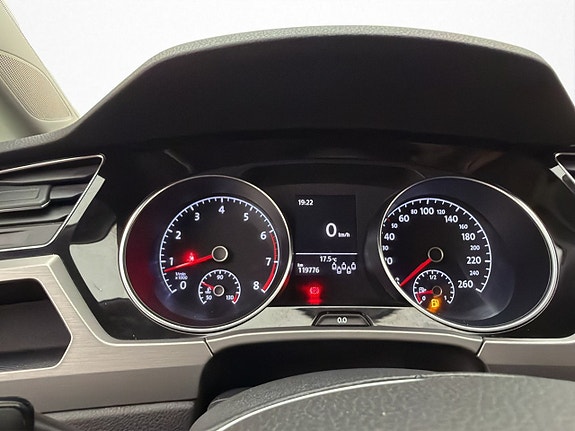 Volkswagen Touran 17 of 30