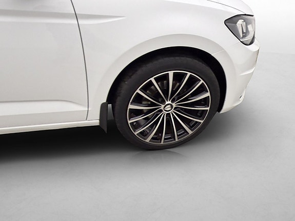 Volkswagen Touran 30 of 30