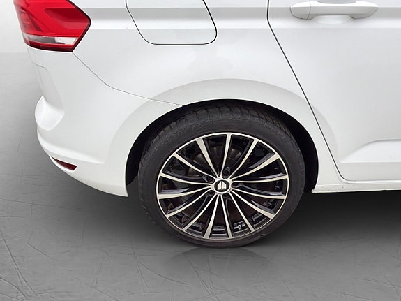 Volkswagen Touran 29 of 30