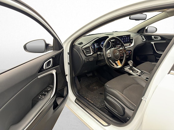 Kia Ceed 13 of 30