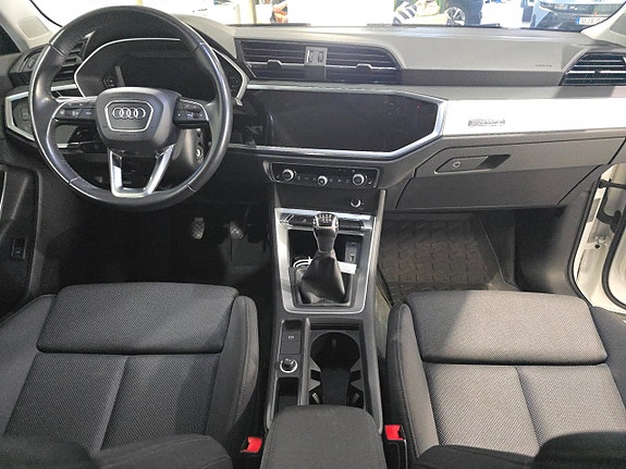 Audi Q3 8 of 11