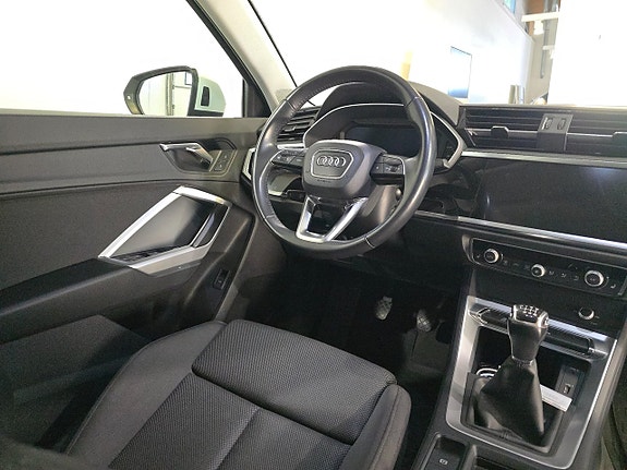 Audi Q3 10 of 11