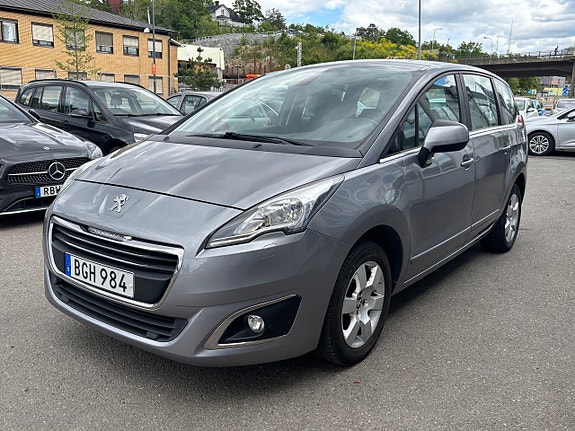 Peugeot 5008 4 of 5