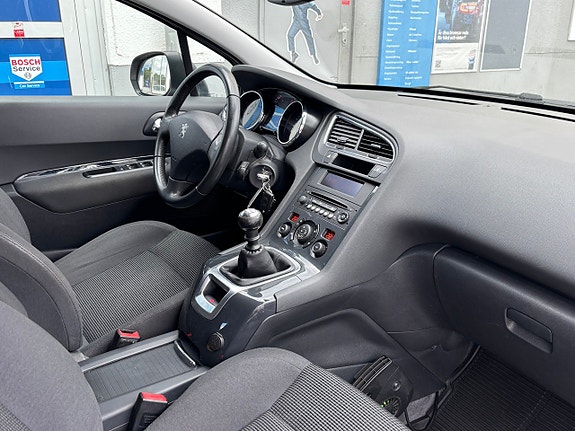 Peugeot 5008 6 of 8