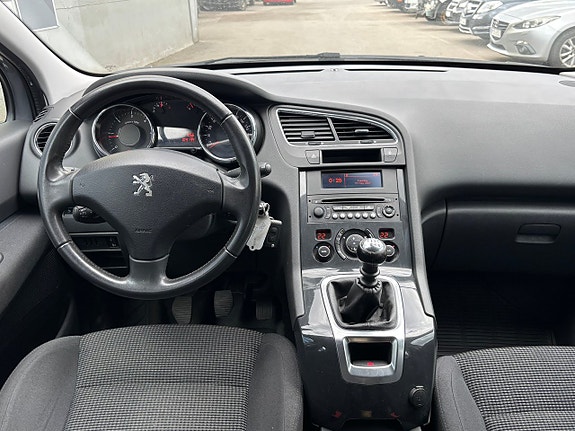 Peugeot 5008 7 of 8