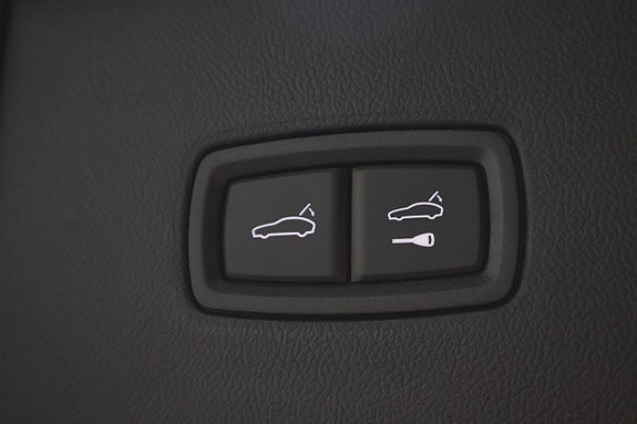 Porsche Cayenne 26 of 26