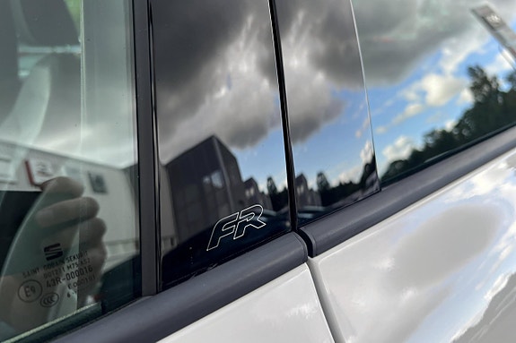Seat Arona 20 of 25