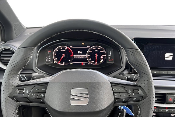 Seat Arona 21 of 25