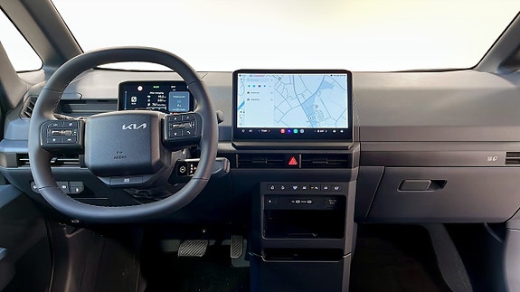 Kia PV5 4 of 13
