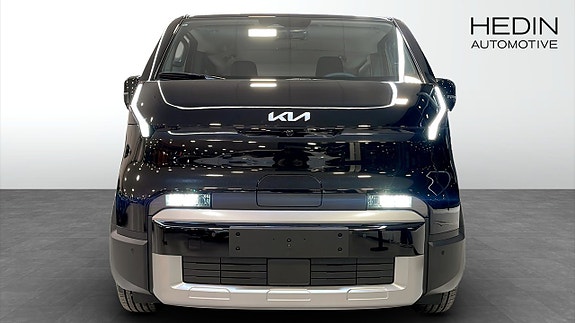 Kia PV5 8 of 13
