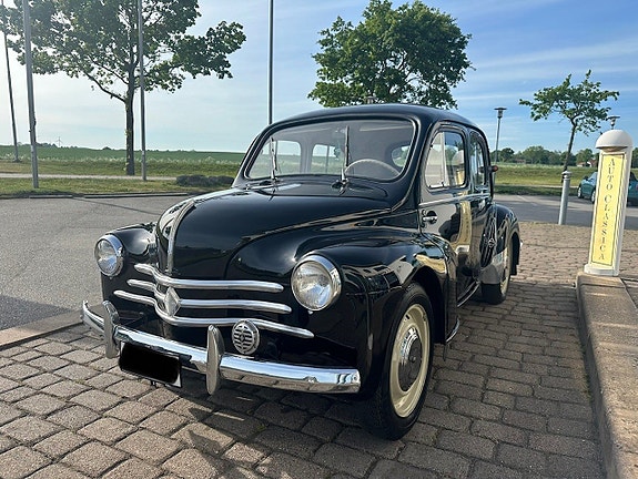 Renault 4 3 of 5