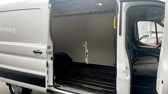 Ford Transit 5 of 5