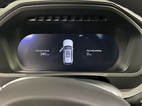 Volvo XC90 8 of 13
