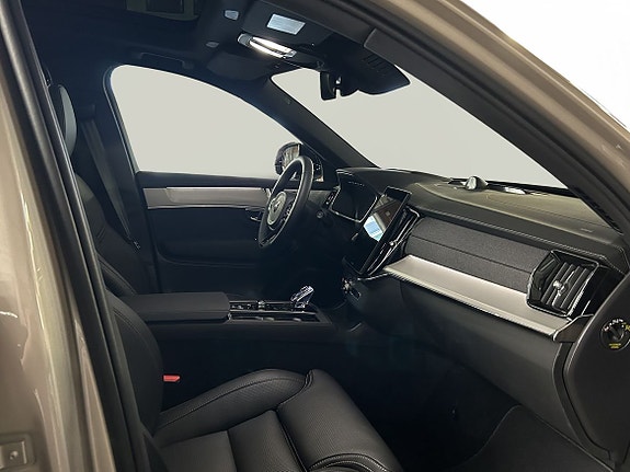 Volvo XC90 6 of 13