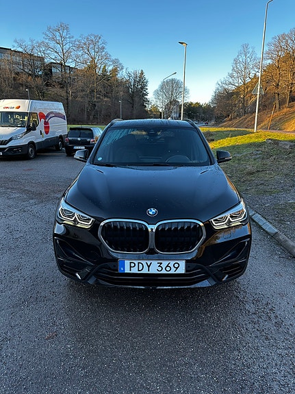 BMW X1 2 of 22