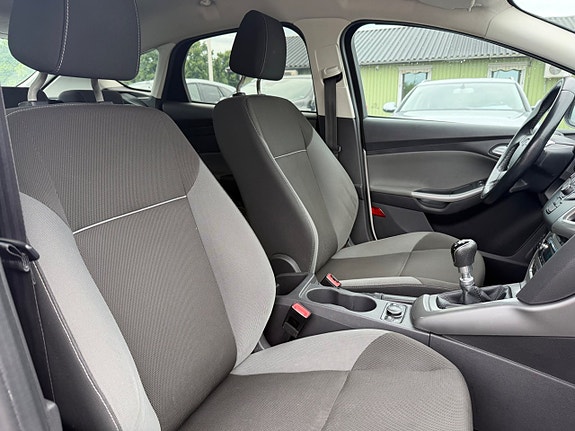 Ford Focus 14 of 21