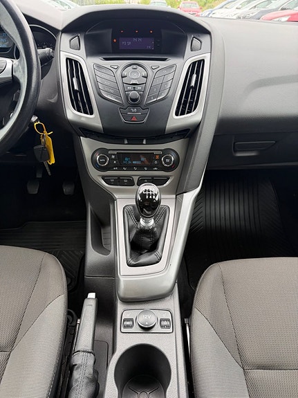 Ford Focus 19 of 21