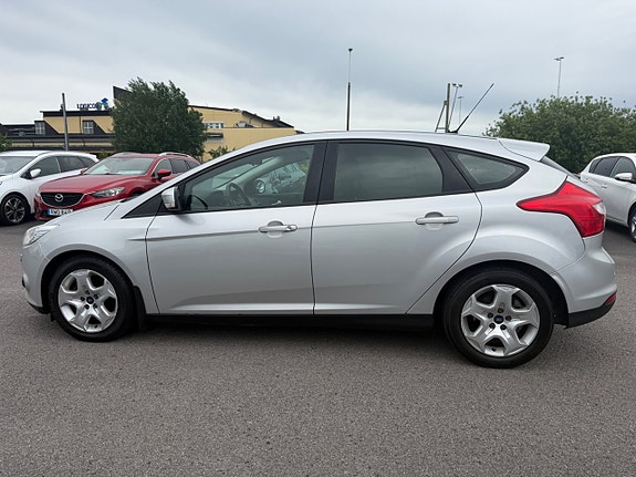 Ford Focus 2 of 21