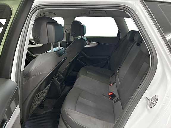 Audi A4 9 of 14