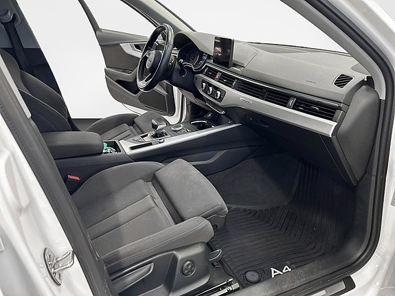 Audi A4 12 of 14