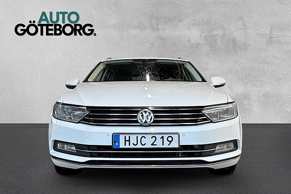 Volkswagen Passat 8 of 17