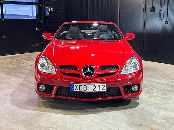 Mercedes-Benz SLK350 2 of 5