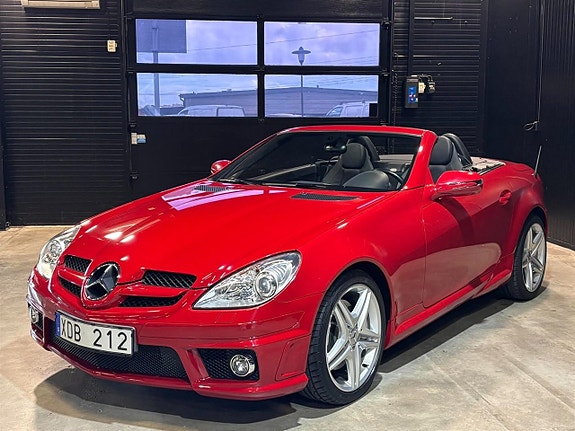 Mercedes-Benz SLK350 3 of 5