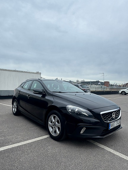 Volvo V40 Cross Country 5 of 5