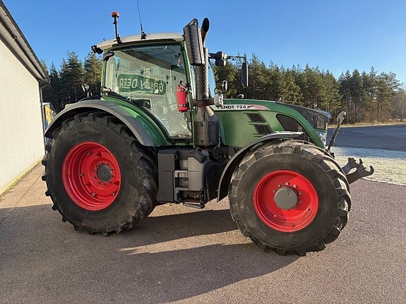 Fendt 724 Vario TMS 3 of 10