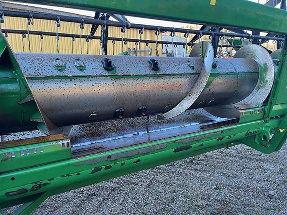 John Deere W540 23 of 24